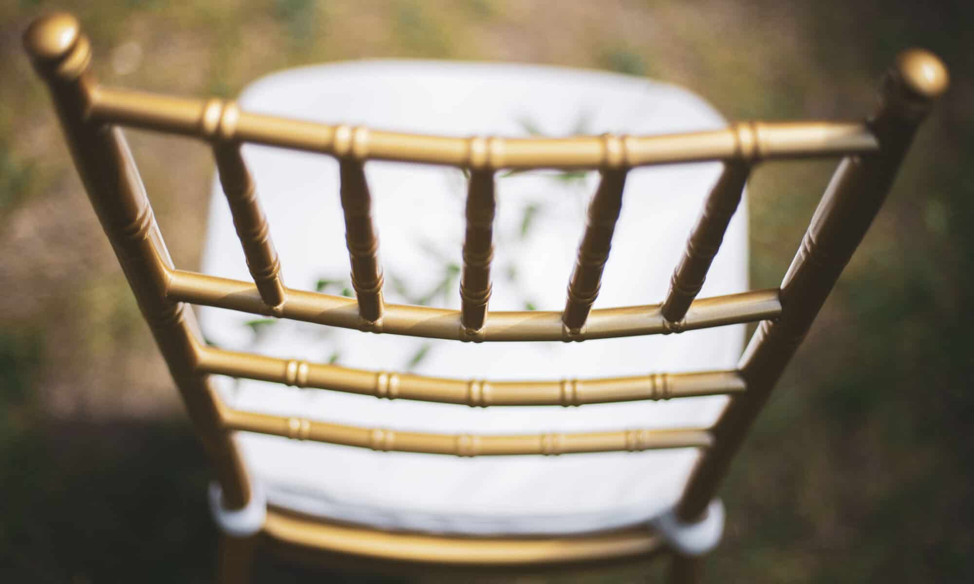 krzesło chiavari złote na wesela